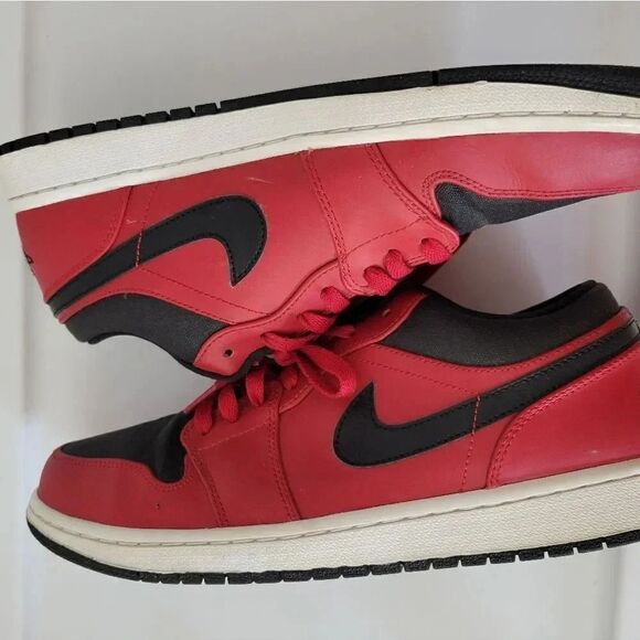 Jordan 1 Retro LowGym Red Black White 10.5 - Picture 13 of 15